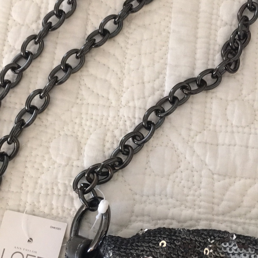 Sequin Voss body bag with chain shoulder - Picture 2 of 2